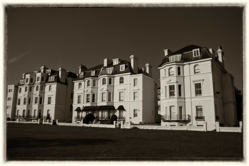 Appartment FolkestoneB&W